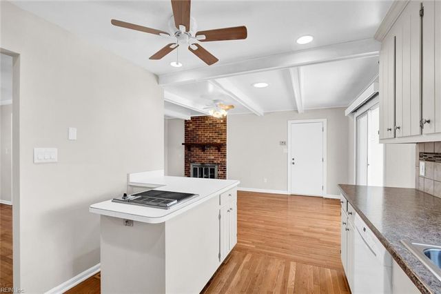 1227 Moyer RD, Newport News, VA 23608