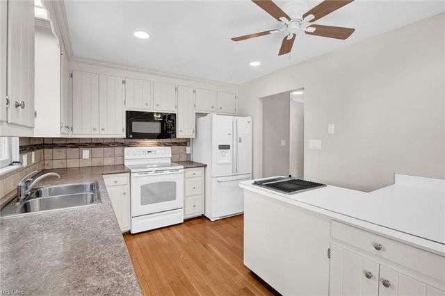 1227 Moyer RD, Newport News, VA 23608