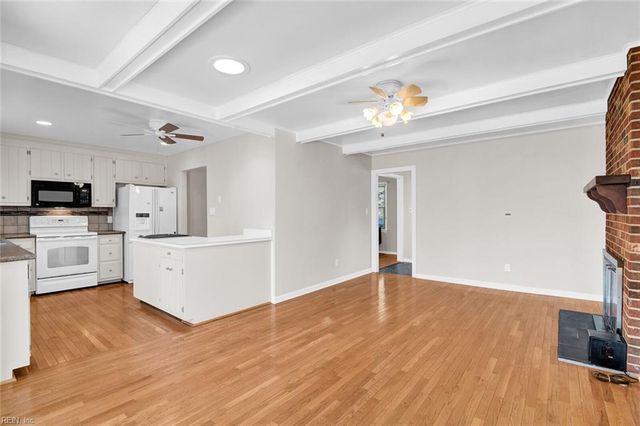 1227 Moyer RD, Newport News, VA 23608