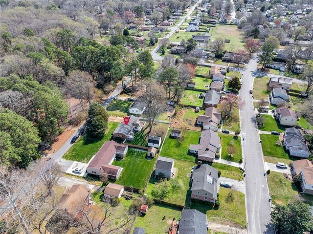 1227 Moyer RD, Newport News, VA 23608