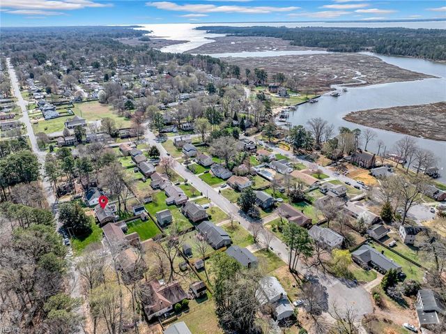 1227 Moyer RD, Newport News, VA 23608