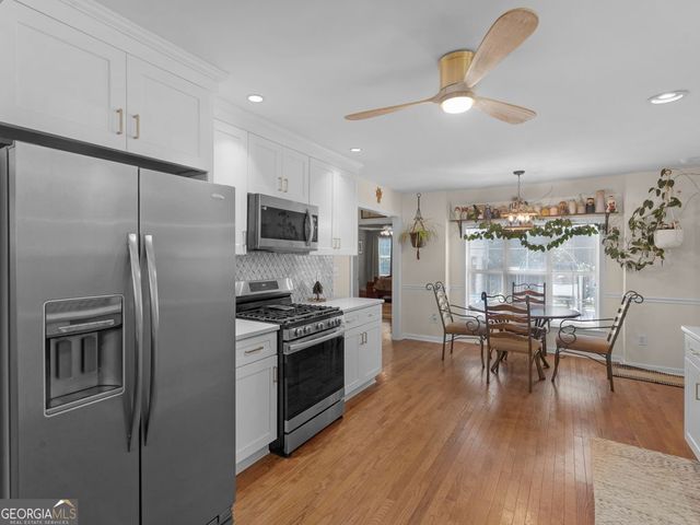 300 Farm View Court, Locust Grove, GA 30248