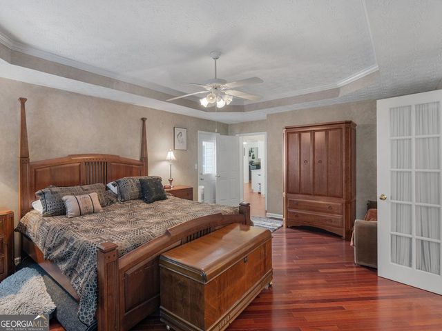 300 Farm View Court, Locust Grove, GA 30248