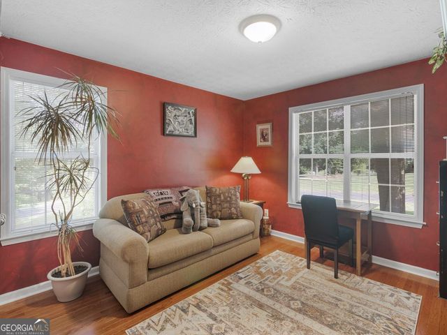 300 Farm View Court, Locust Grove, GA 30248