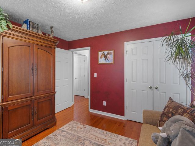 300 Farm View Court, Locust Grove, GA 30248