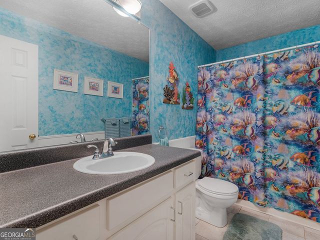 300 Farm View Court, Locust Grove, GA 30248