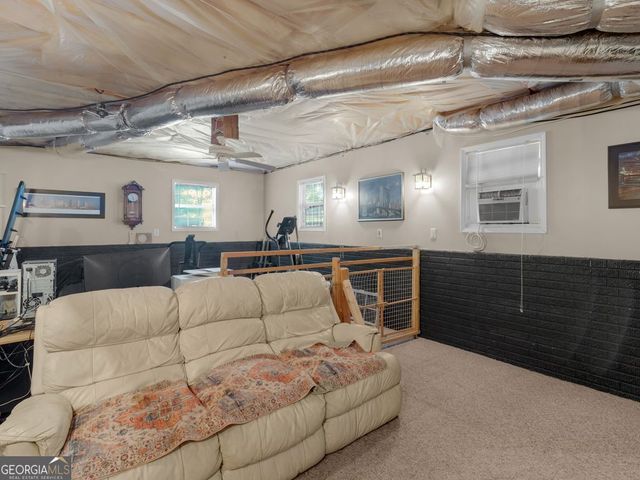 300 Farm View Court, Locust Grove, GA 30248