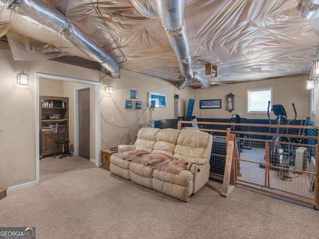 300 Farm View Court, Locust Grove, GA 30248