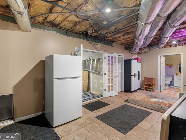 300 Farm View Court, Locust Grove, GA 30248