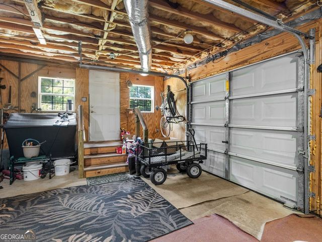 300 Farm View Court, Locust Grove, GA 30248