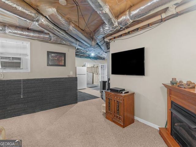 300 Farm View Court, Locust Grove, GA 30248