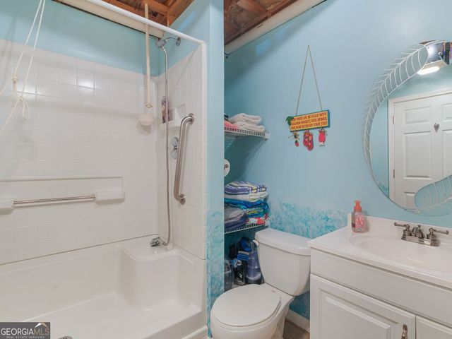 300 Farm View Court, Locust Grove, GA 30248