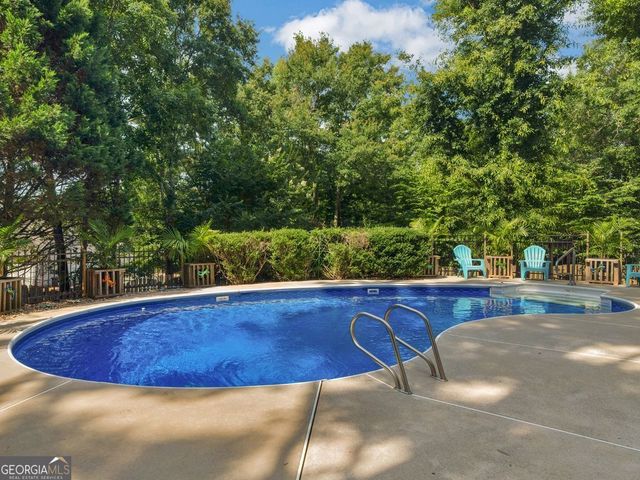 300 Farm View Court, Locust Grove, GA 30248