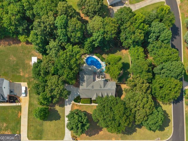 300 Farm View Court, Locust Grove, GA 30248