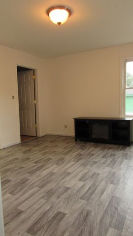 404 Marshall Avenue, Bellwood, IL 60104