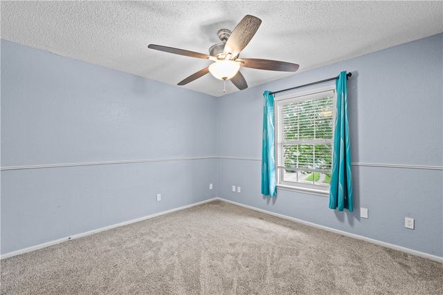 2825 Vancouver Dr, Corpus Christi, TX 78414