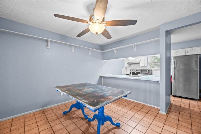 2825 Vancouver Dr, Corpus Christi, TX 78414