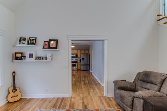 1701 Fallen Acorn Ct, Murfreesboro, TN 37129