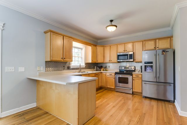 1701 Fallen Acorn Ct, Murfreesboro, TN 37129