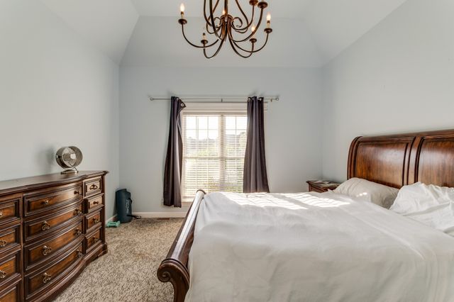 1701 Fallen Acorn Ct, Murfreesboro, TN 37129