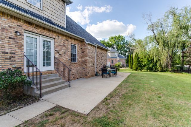 1701 Fallen Acorn Ct, Murfreesboro, TN 37129