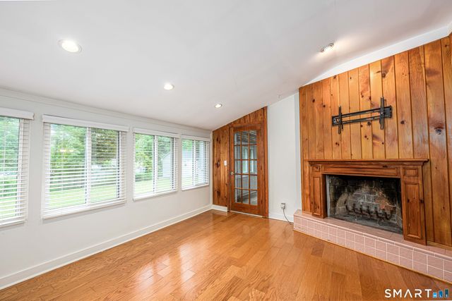 9 Old Hickory Lane, Branford, CT 06405