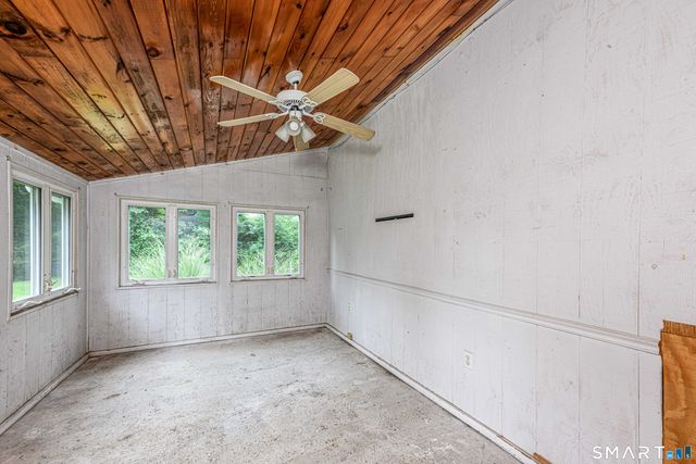 9 Old Hickory Lane, Branford, CT 06405