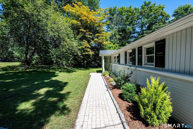 9 Old Hickory Lane, Branford, CT 06405