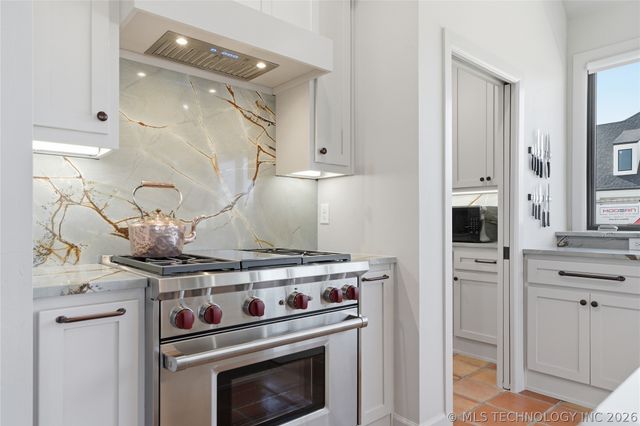 679 W 113th Court S, Jenks, OK 74037