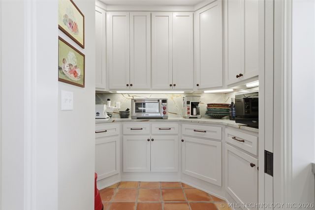 679 W 113th Court S, Jenks, OK 74037