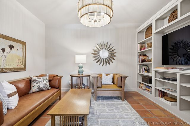 679 W 113th Court S, Jenks, OK 74037