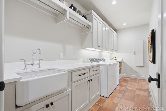 679 W 113th Court S, Jenks, OK 74037