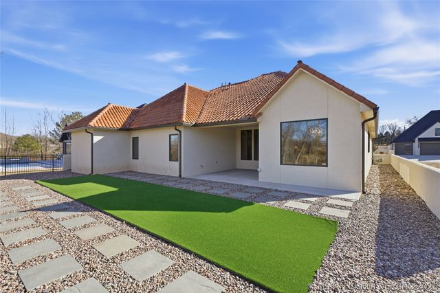 679 W 113th Court S, Jenks, OK 74037