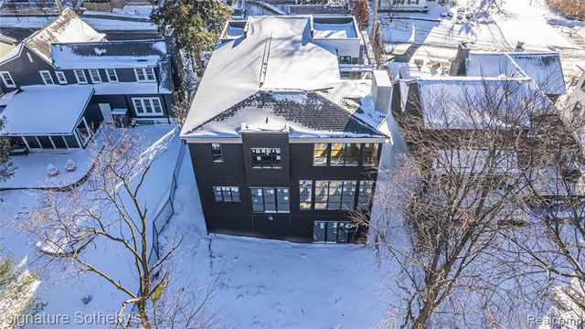 468 Willits Street, Birmingham, MI 48009