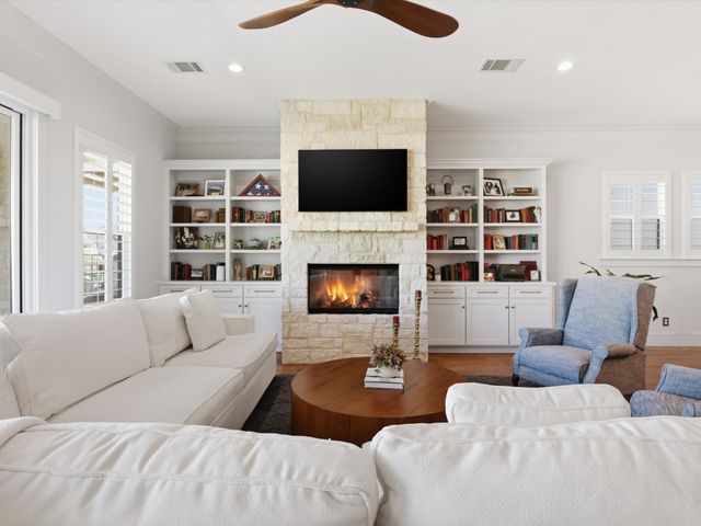 820 Park Place Boulevard, Rockwall, TX 75087