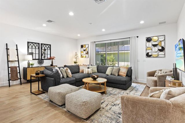 601 SW 3rd Street, Delray Beach, FL 33444