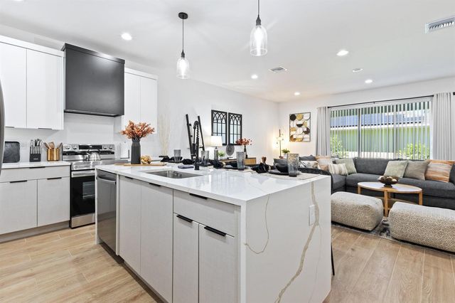 601 SW 3rd Street, Delray Beach, FL 33444
