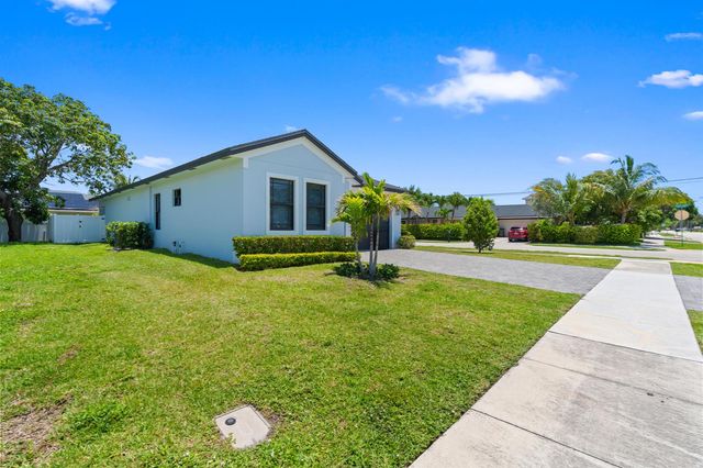601 SW 3rd Street, Delray Beach, FL 33444