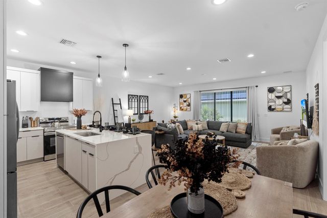601 SW 3rd Street, Delray Beach, FL 33444
