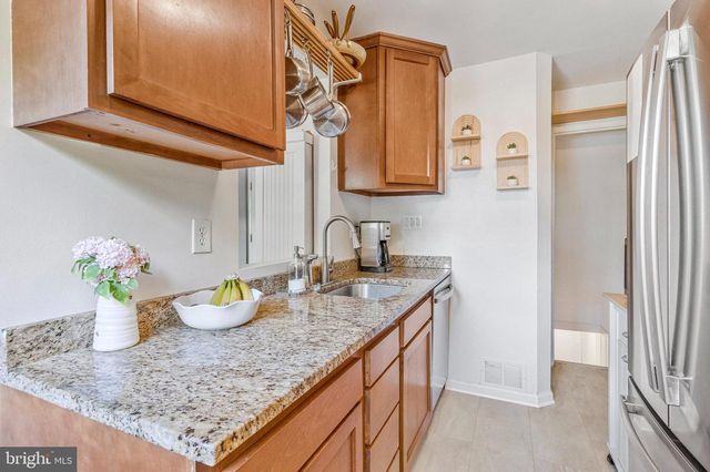 6928 UNIVERSITY DR, Alexandria, VA 22307