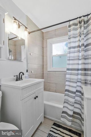 6928 UNIVERSITY DR, Alexandria, VA 22307