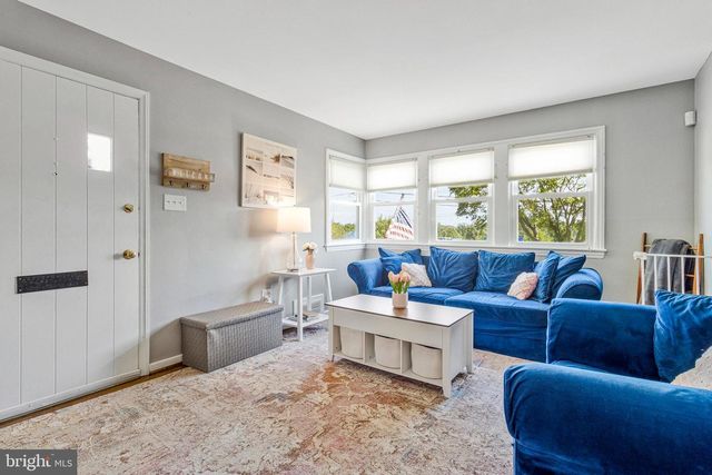 6928 UNIVERSITY DR, Alexandria, VA 22307