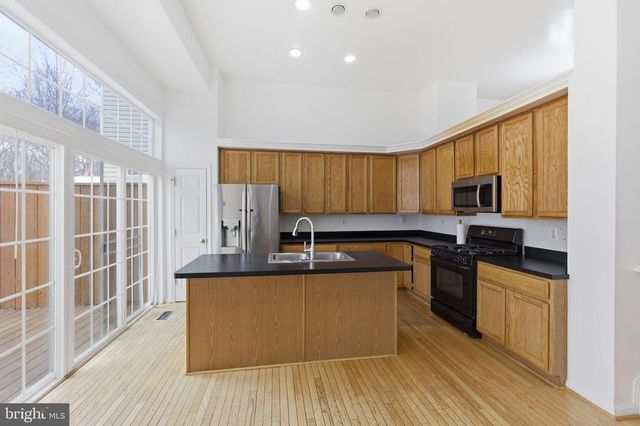 1629 TREETOP VIEW TER, Silver Spring, MD 20904