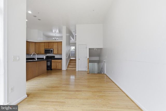 1629 TREETOP VIEW TER, Silver Spring, MD 20904