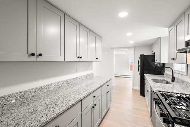 21 Evergreen Street, Dartmouth, MA 02747