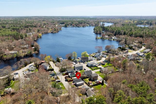 21 Evergreen Street, Dartmouth, MA 02747