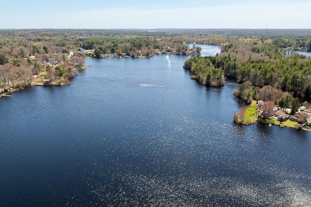 21 Evergreen Street, Dartmouth, MA 02747