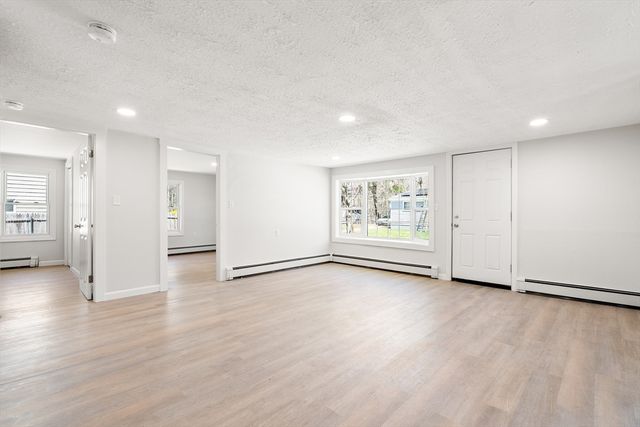 21 Evergreen Street, Dartmouth, MA 02747