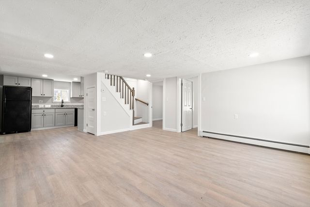 21 Evergreen Street, Dartmouth, MA 02747