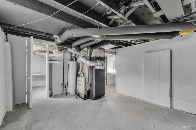 4877 Maynard Street, Detroit, MI 48215